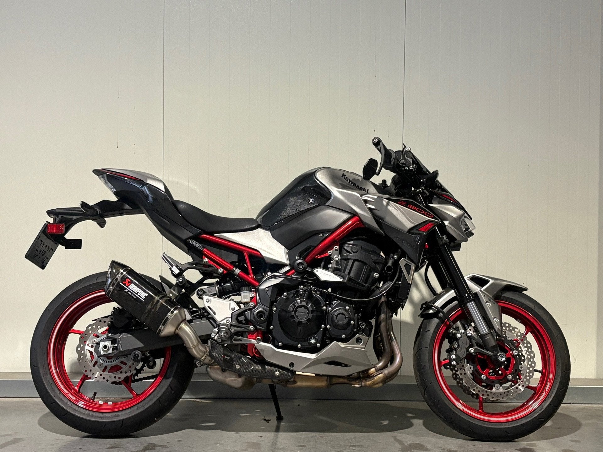 Kawasaki Z900 Performance | Akrapovic | 03-2028 garantie, Info@kawasaki.eu, Jacobus Spijkerdreef 3
2132 PZ  Hoofddorp, NL, 948 cc