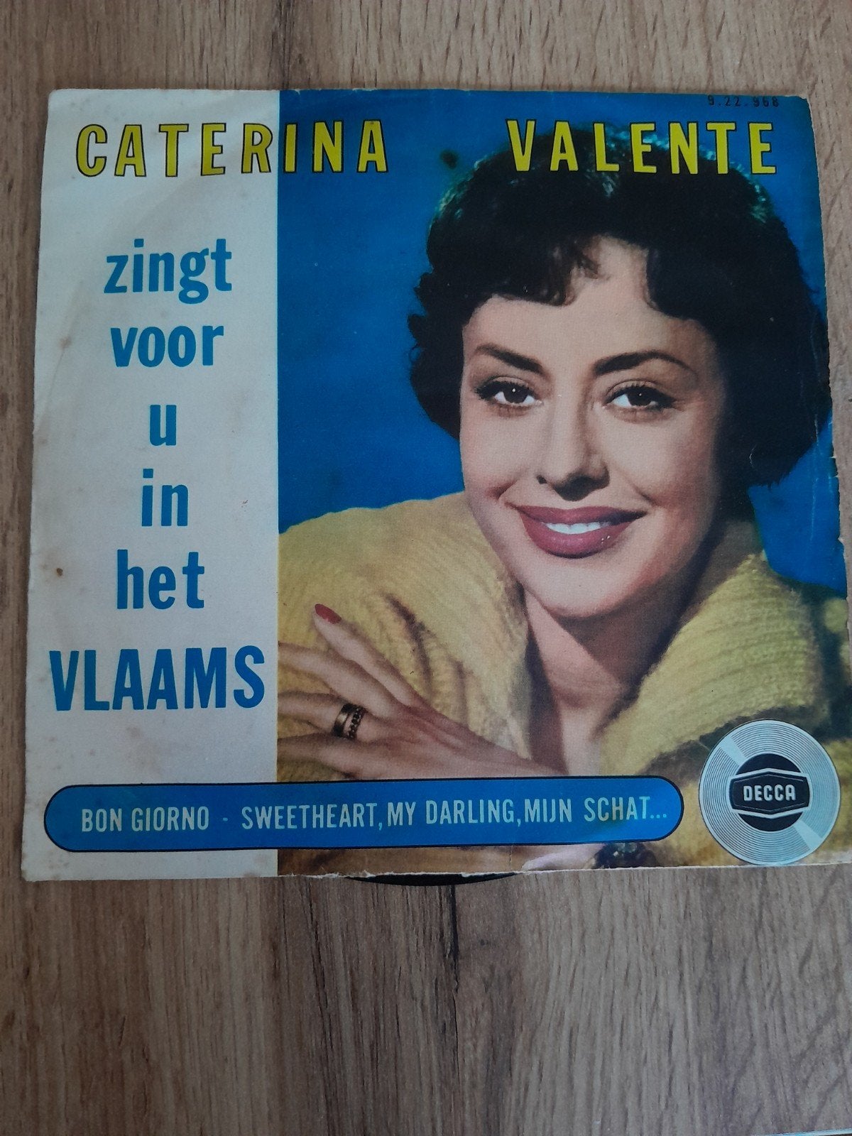 Caterina valente 7inch zingt voor u in het vlaams, Cd's en Dvd's, Ophalen of Verzenden, Zo goed als nieuw, Nederlandstalig