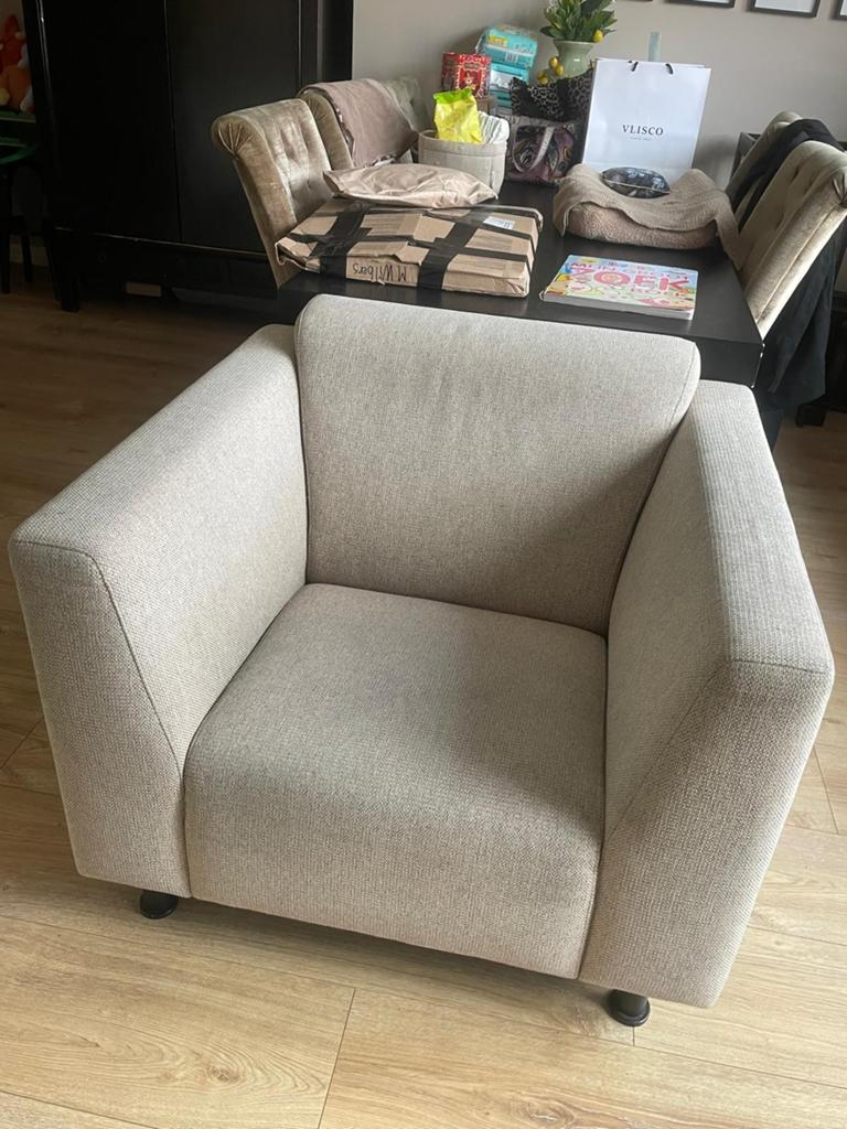Comfortabele stoel met ruime zit, goede staat, Ophalen, Gebruikt, Eén, Stof
