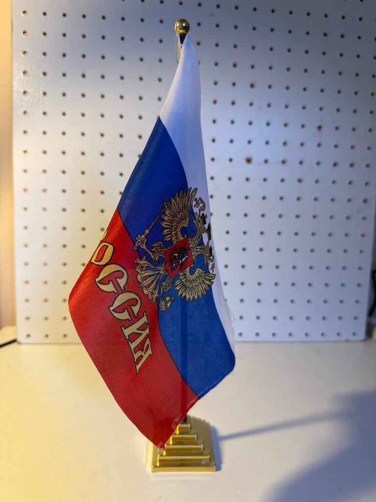 Vlag Rusland op standaard., Diversen, Ophalen of Verzenden