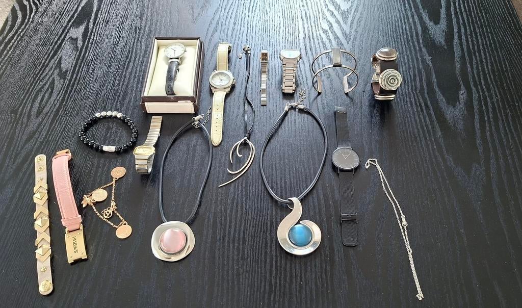 Sieraden en horloges alles in 1 koop, Ophalen of Verzenden, Gebruikt, Zilver, Overige materialen