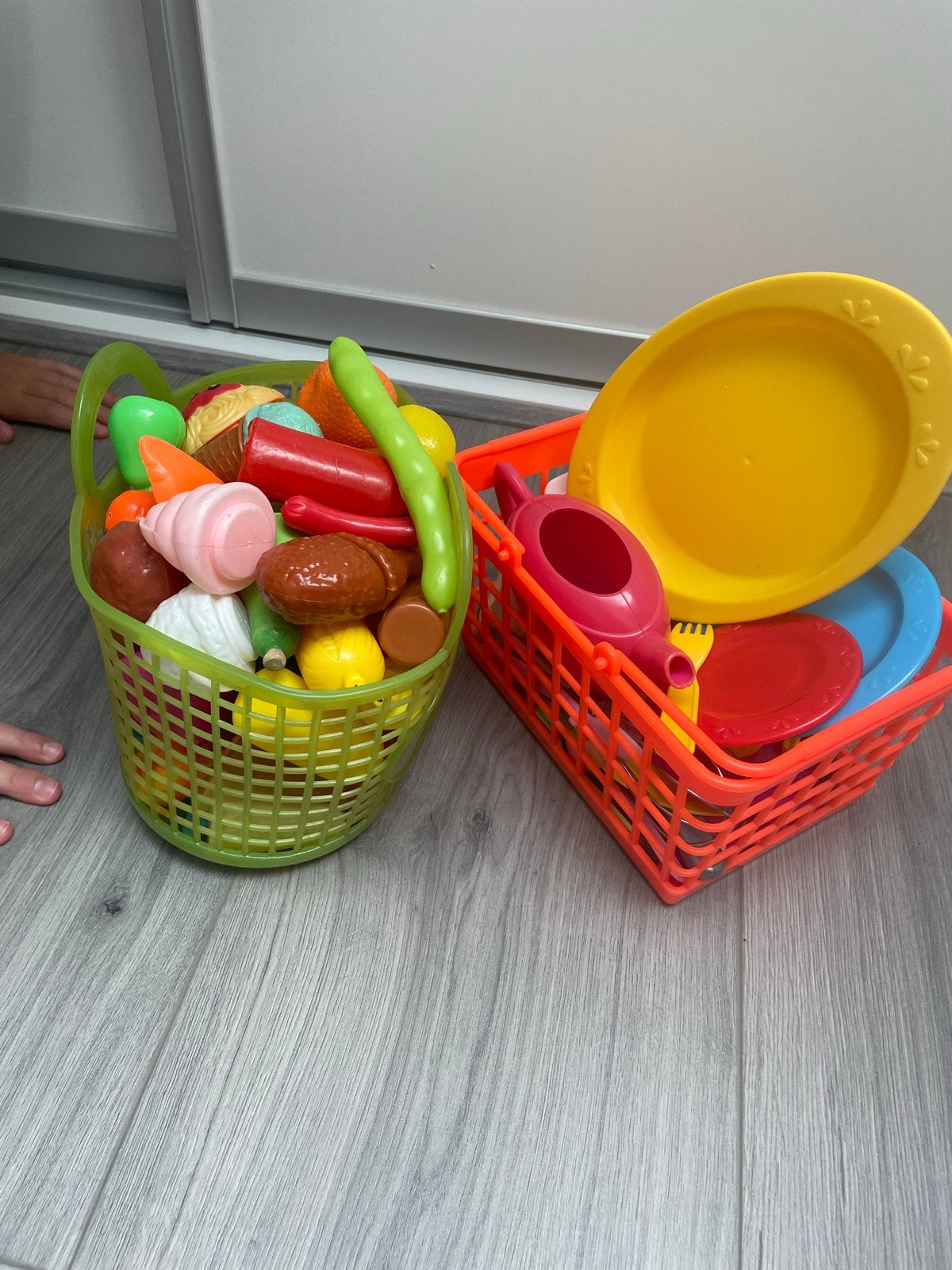 Kinder speelgoed servies, pannen en eten, Ophalen of Verzenden, Gebruikt, Jongen of Meisje