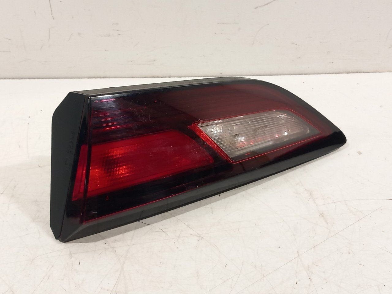 Achterlicht kofferdeksel achterklep rechts Opel Astra, Onderdelen@venauto.nl, Van der Ven Autorecycling B.V., Gebruikt, Ettenseweg 76, 4706 PB Roosendaal, The Netherlands