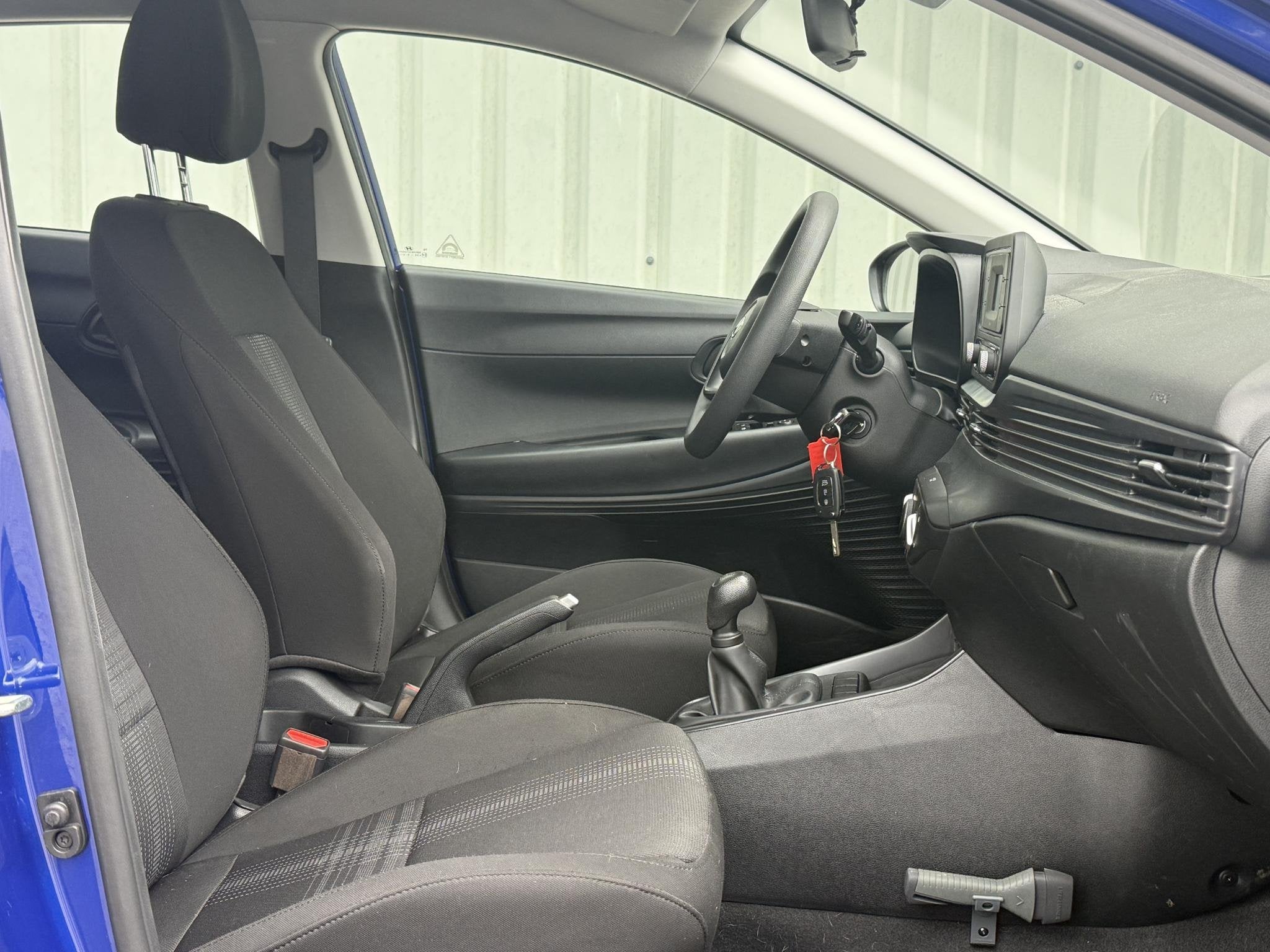 Hyundai i20 1.2 MPI i-Motion / Cruise Control / Airco /, Voorwielaandrijving, Euro 6, 4 cilinders, Blauw