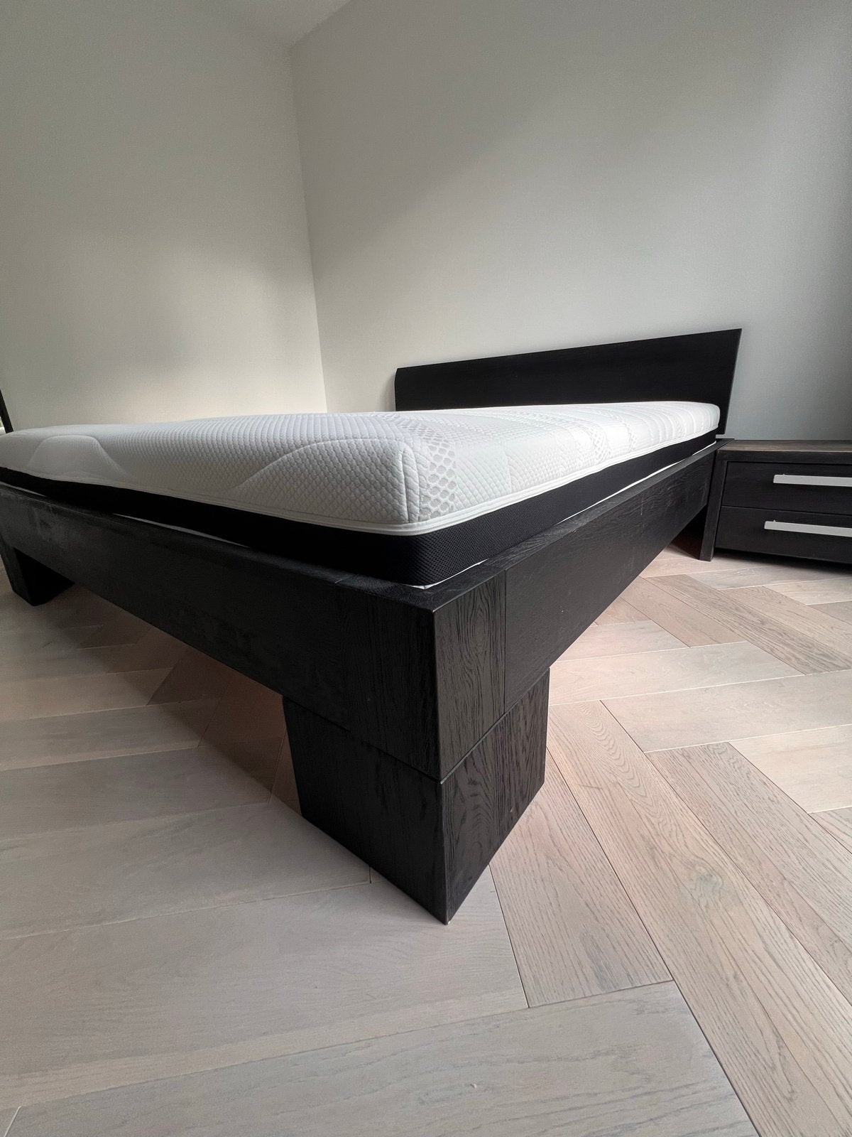 Tweepersoonsbed met nachtkastjes en ladekast, Ophalen, Gebruikt, Zwart, Tweepersoons