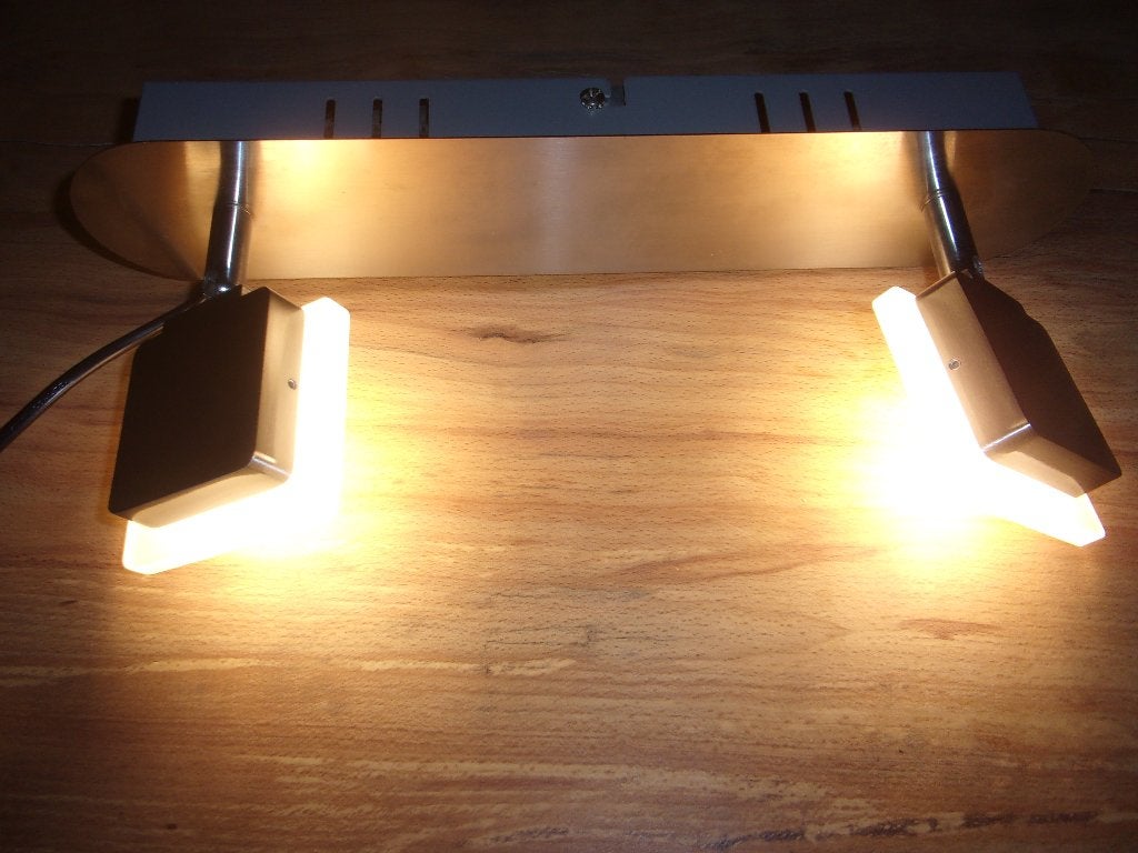 LED wandlampjes , bedlampjes op zilverkleurig plateau, Gebruikt, Overige typen, Ophalen of Verzenden, Zilver