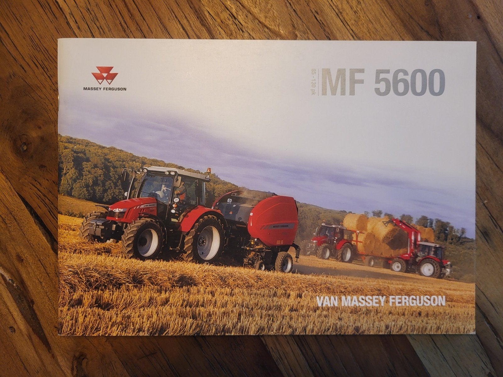 tractor folder Massey Ferguson 5600, Boeken, Ophalen of Verzenden, Zo goed als nieuw