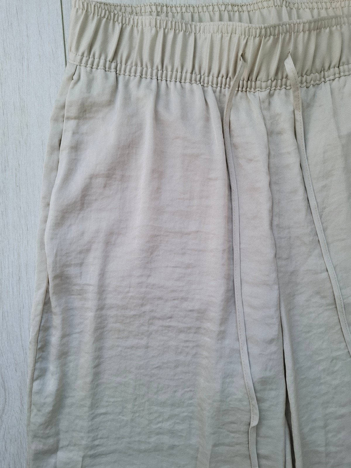 H&M broek mt. 36, Kleding | Dames, H&M, Verzenden, Beige, Nieuw