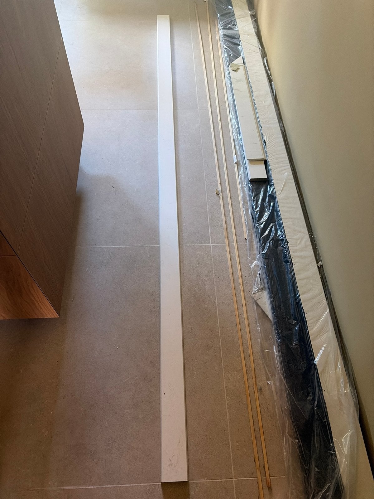 4x Schuine architraaf MDF v313 - 15 x 80 x 2440 mm, Ophalen, Mdf, 200 tot 250 cm, Lijsten