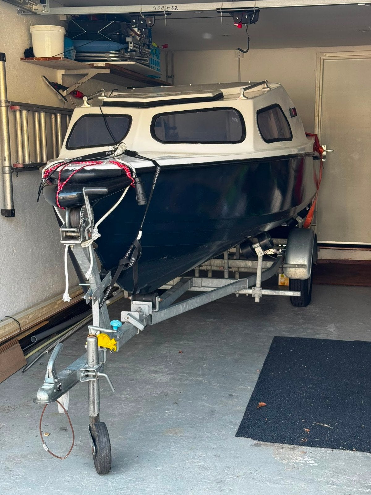 Leuke Kajuitboot met Yamaha 9.9 PK motor en trailer, Watersport en Boten, Overige merken, Gebruikt, Kajuitboot, Buitenboordmotor