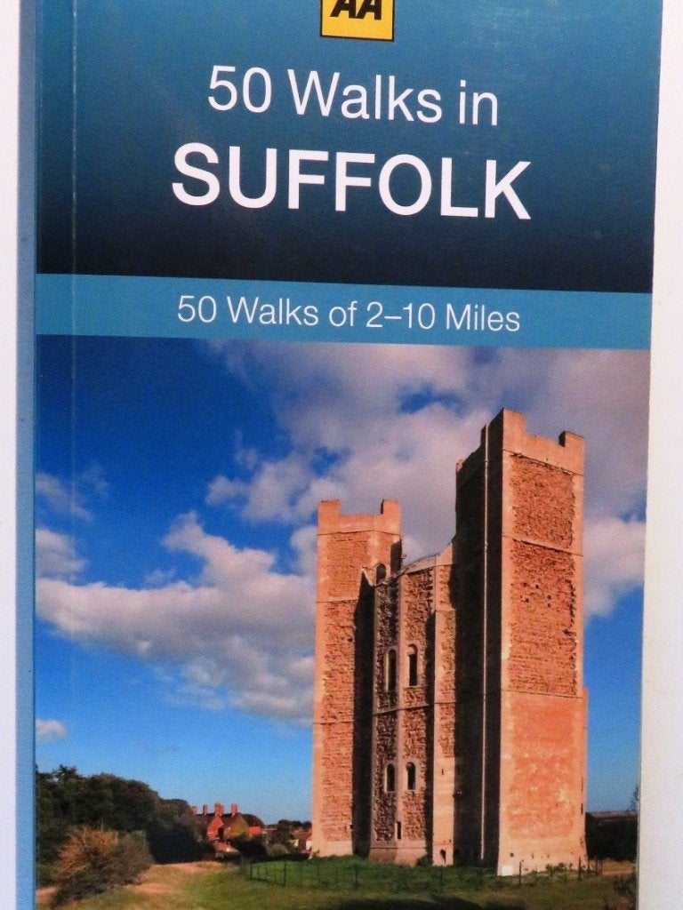 50 Walks in Suffolk ( incl.verz.kosten ), Overige merken, Europa, Ophalen of Verzenden, Zo goed als nieuw
