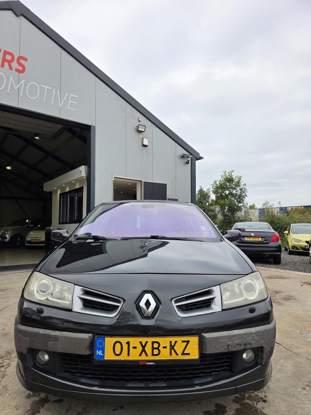 Renault Mégane 2.0-16V Turbo GT, Auto's, 1998 cc, Stof, Gebruikt, Zwart