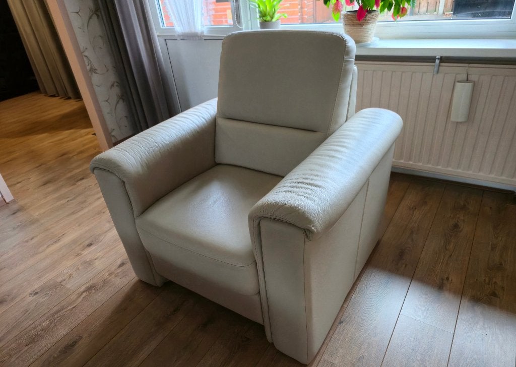 Mooie crèmekleurige fauteuil, echt leer, als nieuw!, Ophalen, Modern comfort, Zo goed als nieuw, 75 tot 100 cm