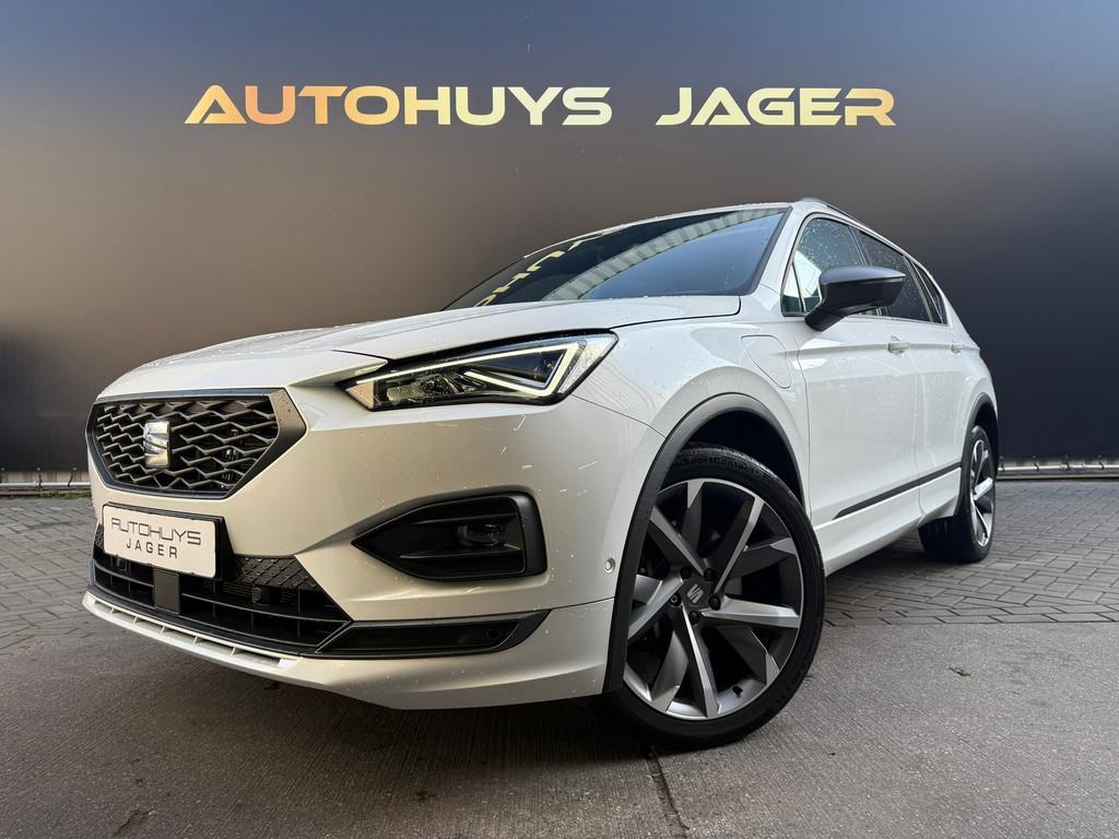 SEAT Tarraco 1.4 TSI e-Hybrid PHEV FR Business Pano Memory C, Zwart, 4 cilinders, Wit, Nieuw