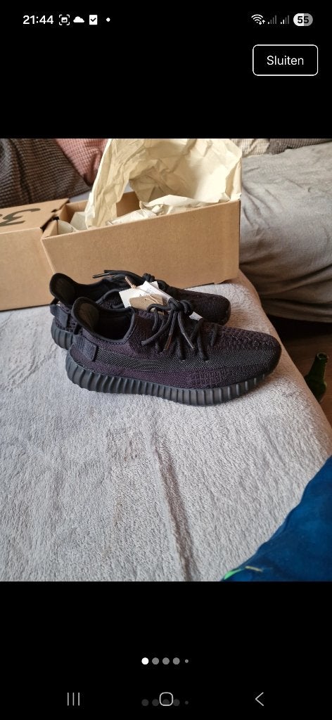Adidas Yeezy Boost 350 V2 Zwart - Zo goed als nieuw, Zwart, Nieuw, Ophalen of Verzenden, Sneakers of Gympen