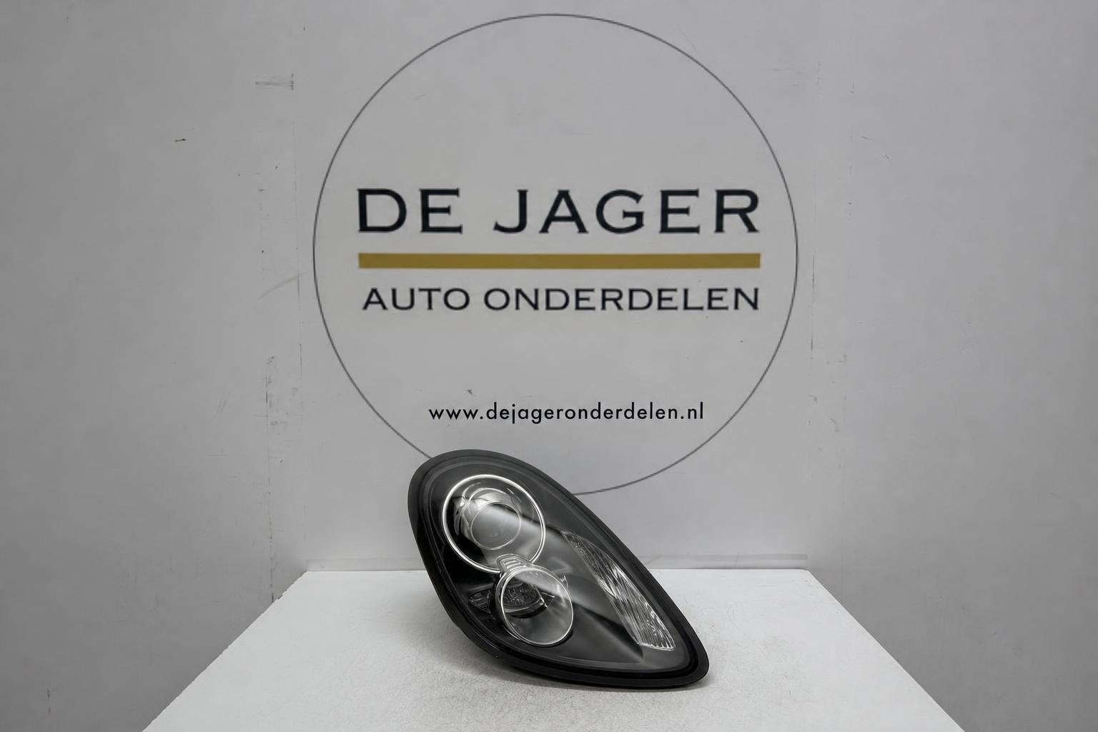 Porsche Boxster 981 Bi-xenon koplamp rechts 981631122, Auto-onderdelen, Gebruikt, Porscheplatz 1
70435  Stuttgart, DE, Porsche