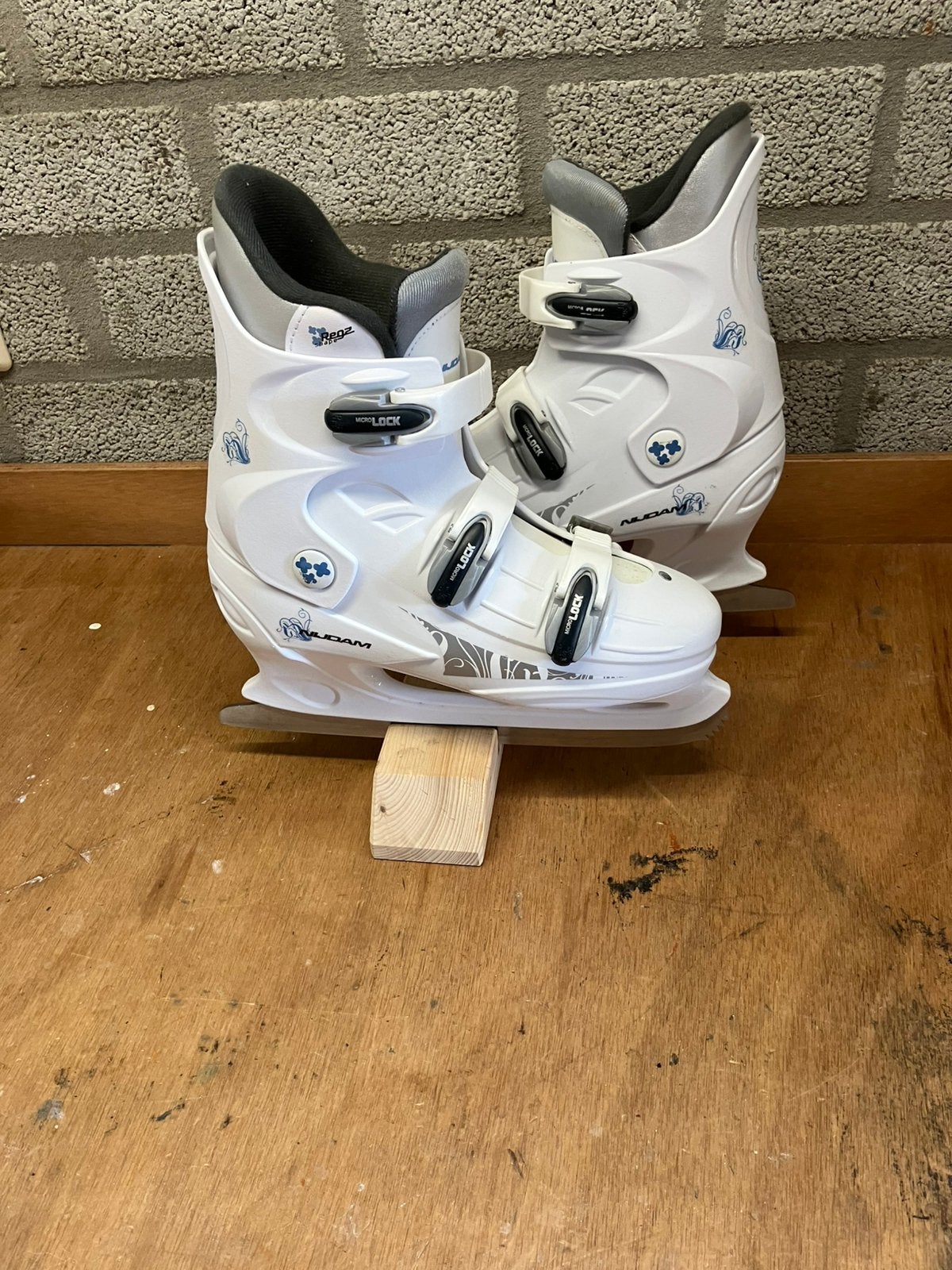 Kunstschaatsen maat 40, Sport en Fitness, Ophalen of Verzenden, Zo goed als nieuw, Kunstschaatsen, Overige merken