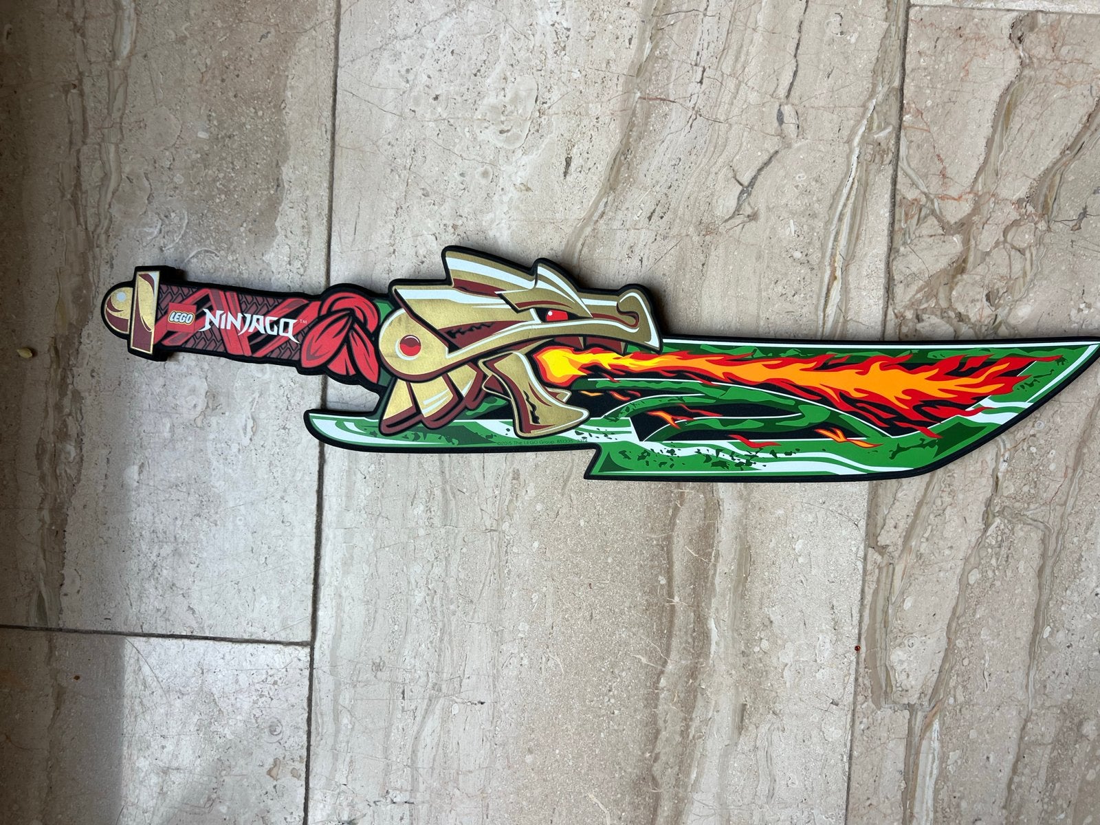 Lego Ninjago Drakenzwaard - Decoratie, Lego, Overige typen, Ophalen of Verzenden, Zo goed als nieuw
