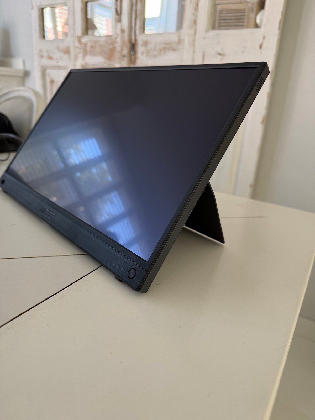 Foto 3 van ASUS ZenScreen MB16AMTR Draagbare Monitor - Full HD