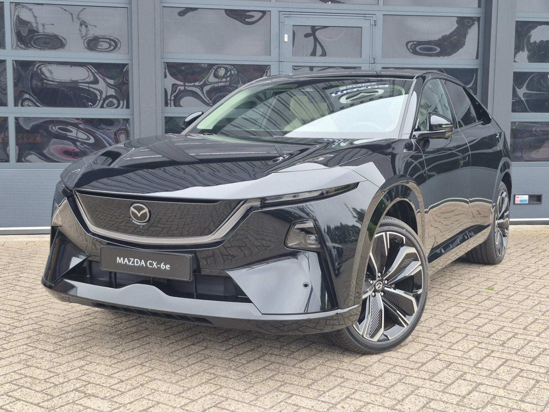 Mazda CX-6e Takumi 78 kWh | PANO DAK | BEIGE LEDER | ELELKTR, Automaat, Achterwielaandrijving, Beige, Leder