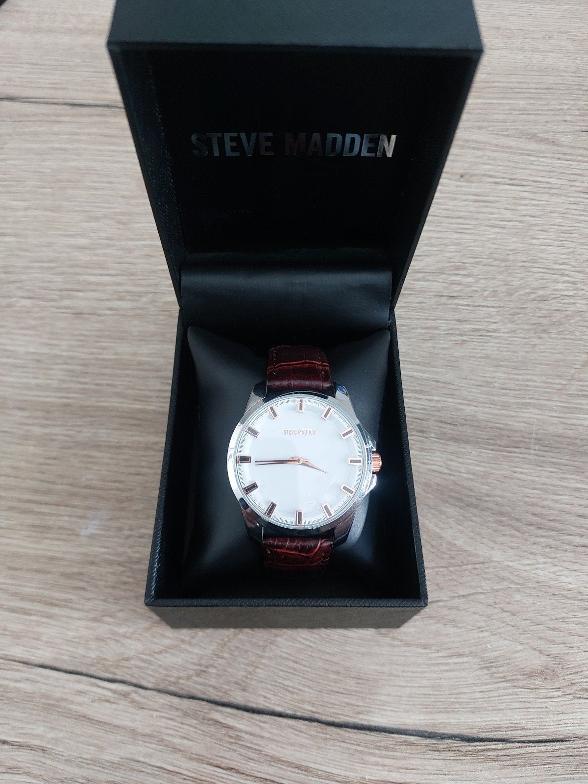 Steve Madden Dames Horloge - Elegant en Stijlvol, Leer, Staal, Polshorloge, Nieuw