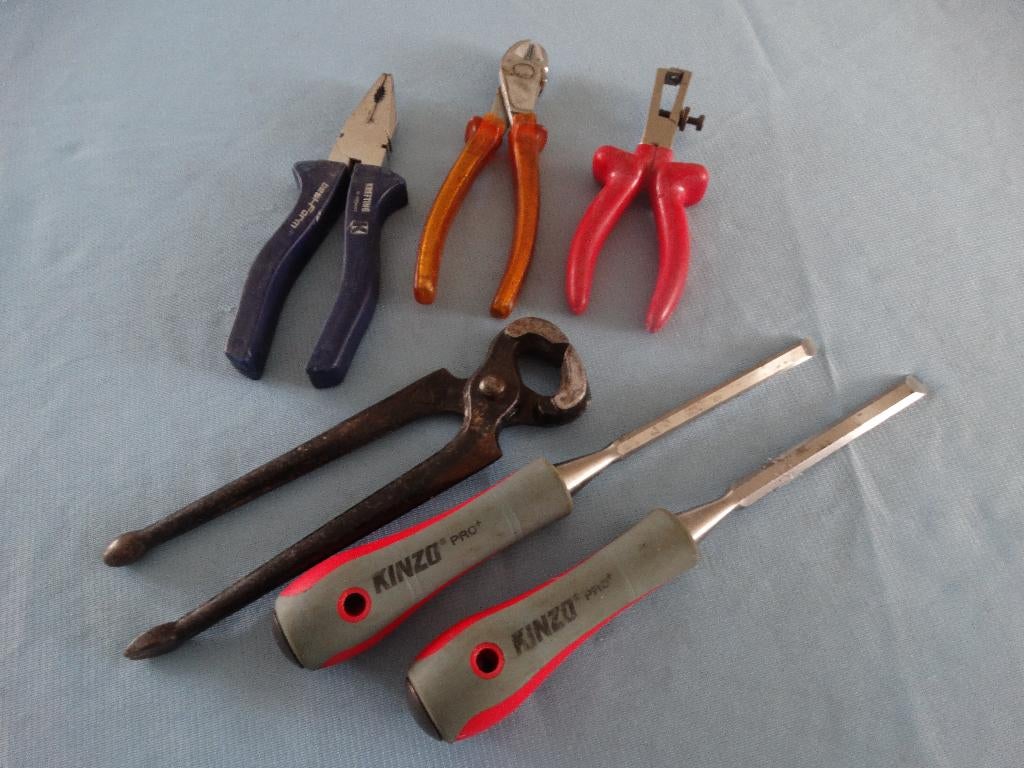 Houtbeitels, combinatietang striptang etc., Doe-het-zelf en Verbouw, Gereedschap | Handgereedschap, Ophalen of Verzenden, Gebruikt