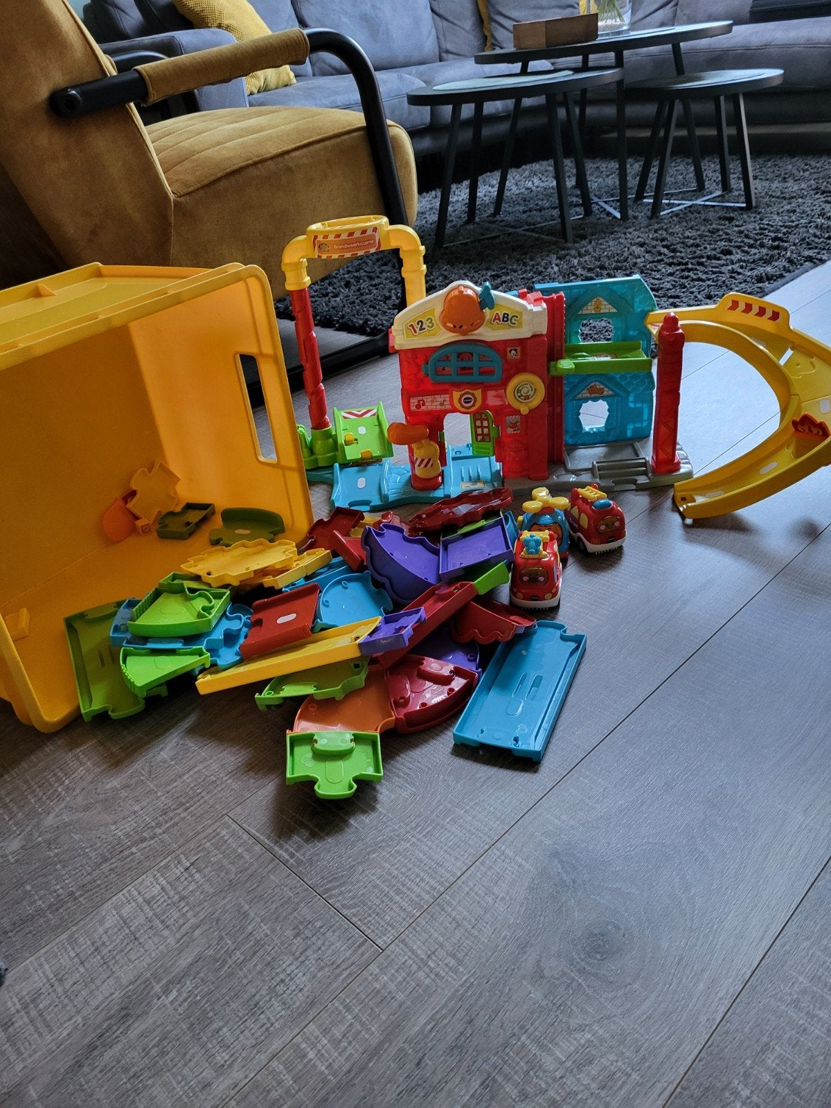 Toet toet brandweer, Ophalen, 2 tot 4 jaar