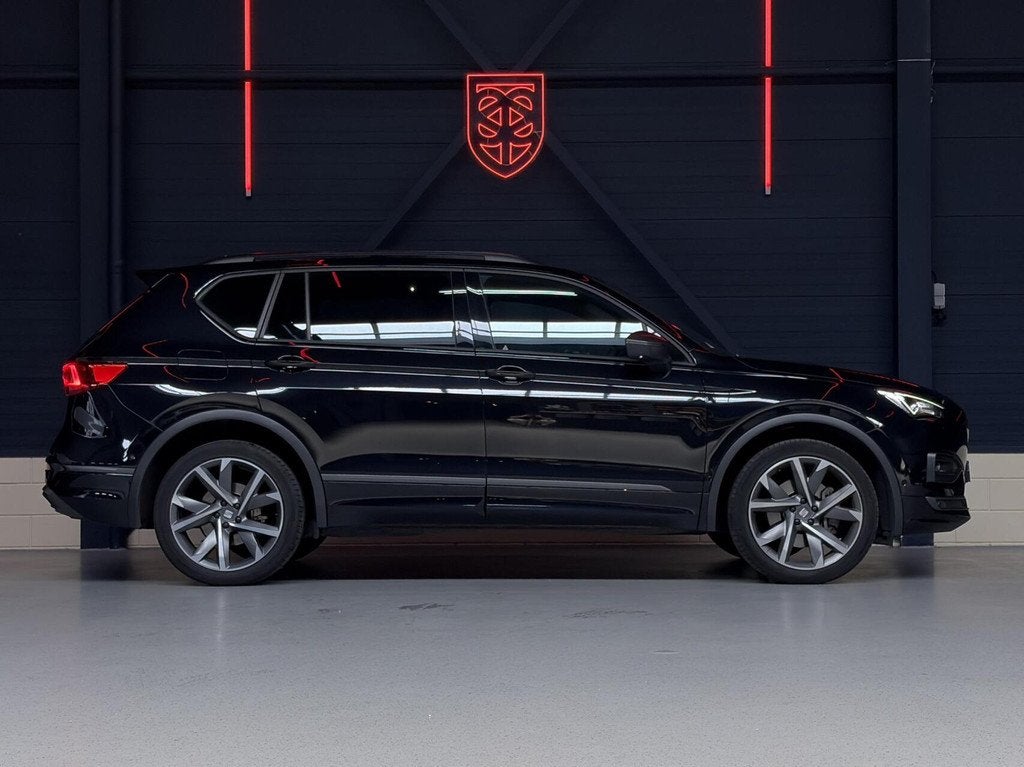 Seat Tarraco 1.4 TSI e-Hybrid PHEV FR |PANO|TRAVEL-ASSIST|ME, Auto's, Seat, 4 cilinders, Zwart, Hybride Elektrisch/Benzine, SUV of Terreinwagen