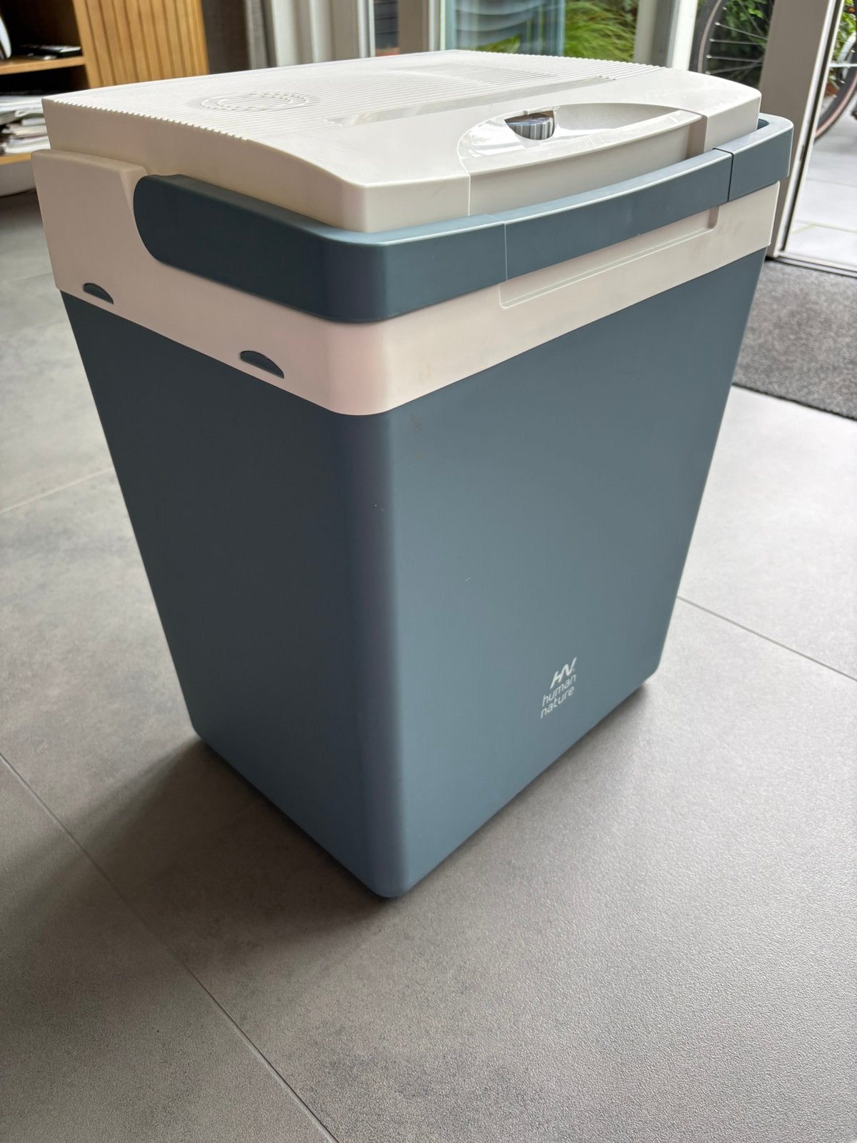 Koelbox elektrisch 29 liter, Caravans en Kamperen, Koelboxen, Ophalen, Zo goed als nieuw, Elektrisch