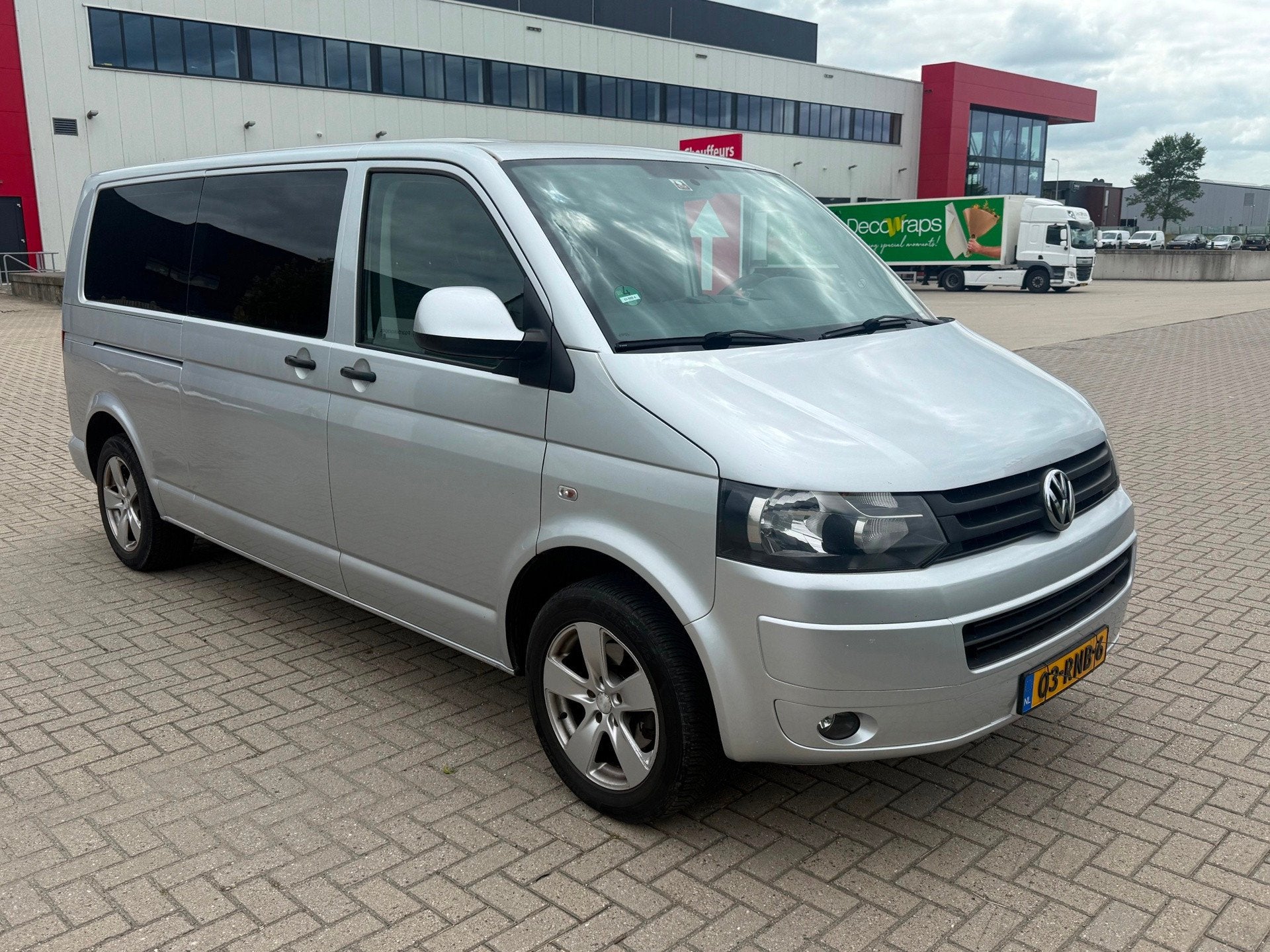 Volkswagen Transporter Kombi 2.0 TDI L2H1 Comfortline CLIMA, Voorwielaandrijving, Euro 5, Gebruikt, 8 stoelen