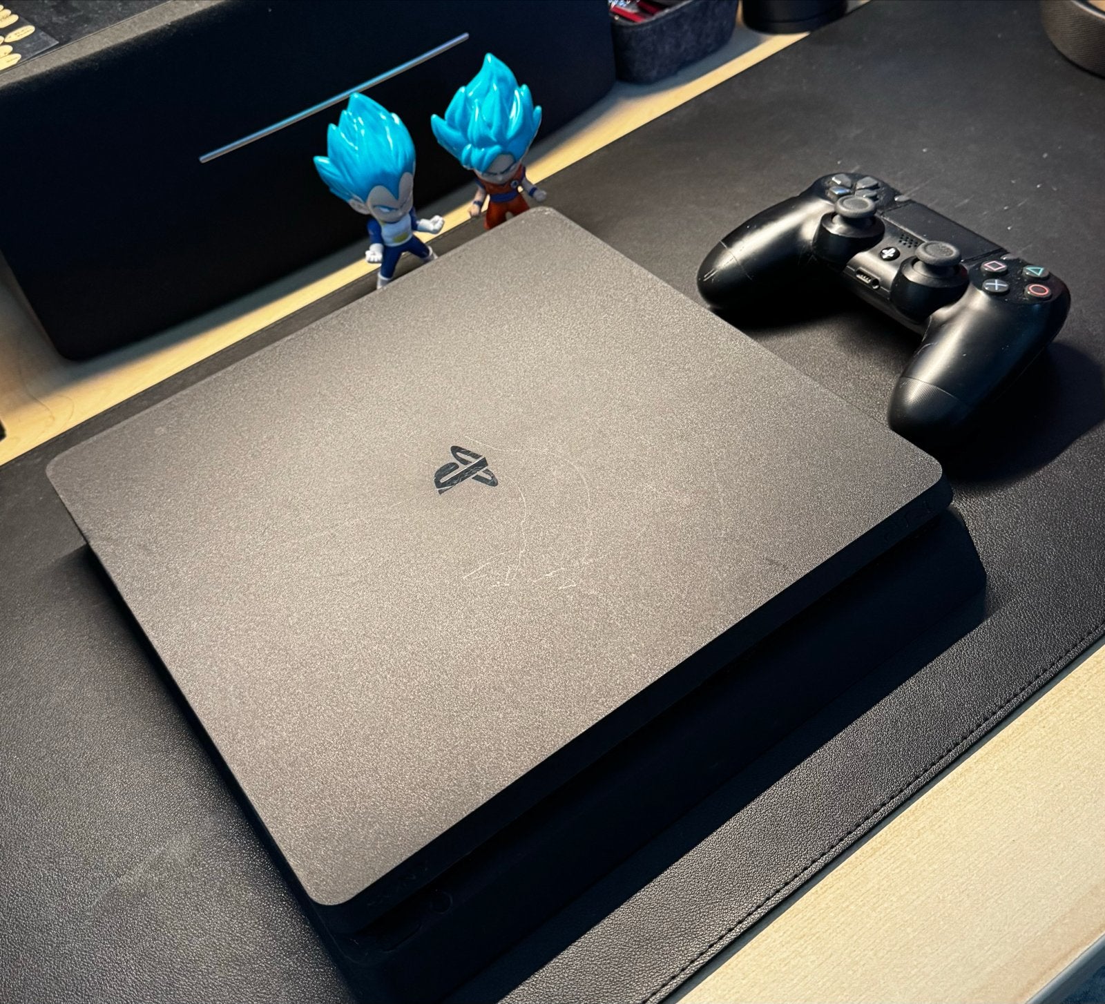PlayStation 4 Slim 2TB met controller en game, Spelcomputers en Games, Ophalen of Verzenden, 1 TB, Met 1 controller, Slim
