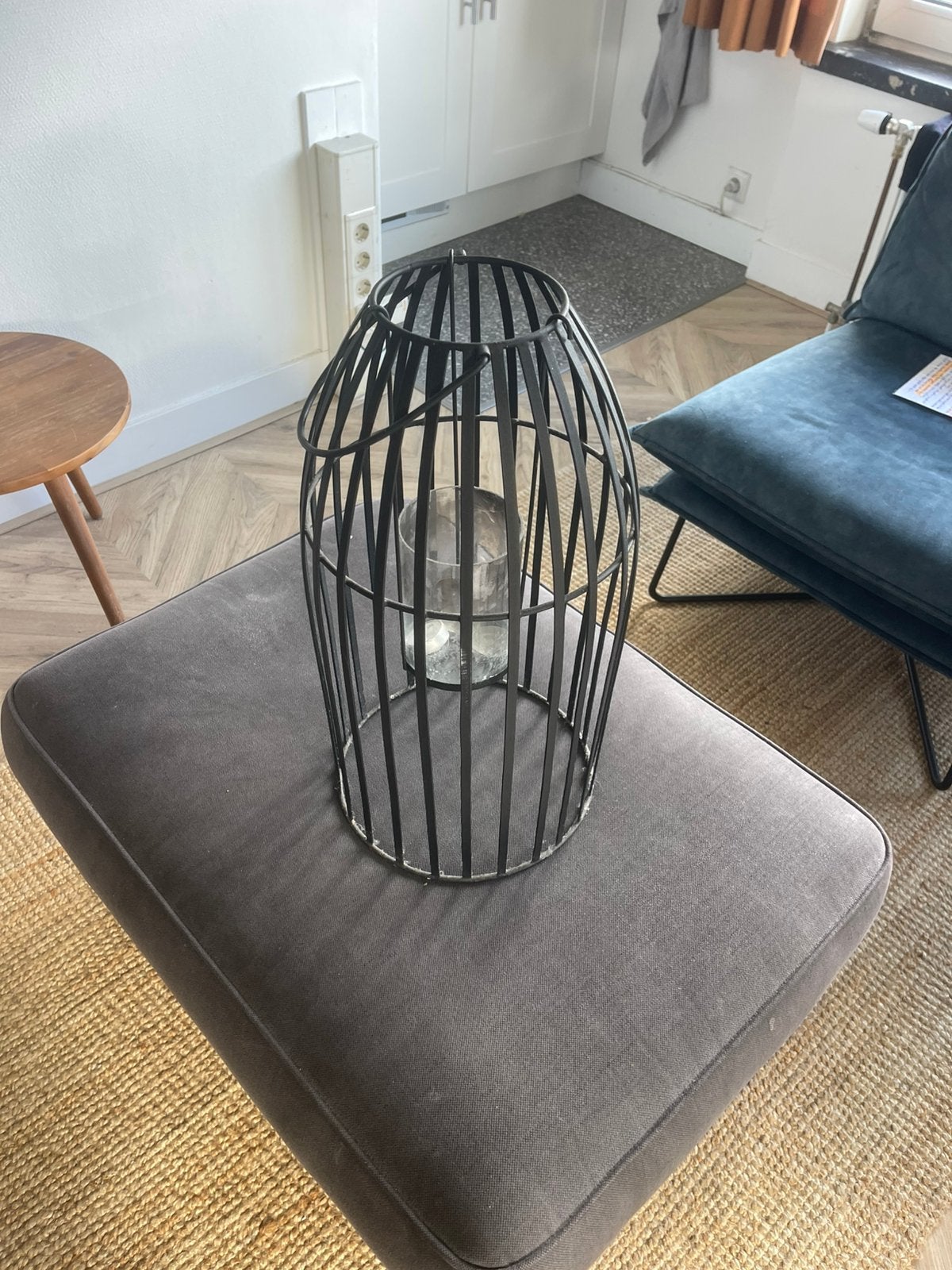 Zwarte metalen lantaarn / kandelaar – industrieel design, Ophalen, Gebruikt, Zwart, 50 cm