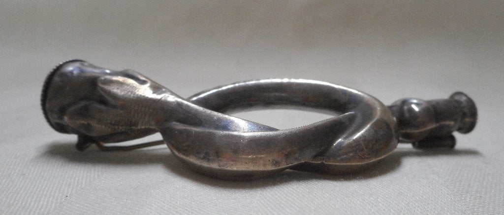 Antieke zilveren broche gemaakt van Bruids pijpje nr.726, Verzenden, Zilver, Broche