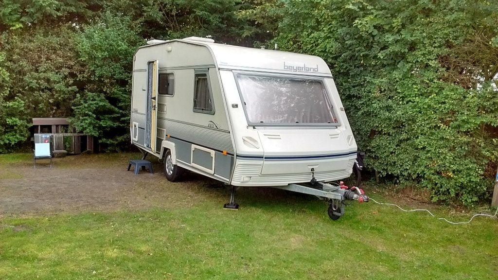 beyerland Vitesse 430 B, 2 aparte bedden, Fietsenrek, Treinzit, 750 - 1000 kg