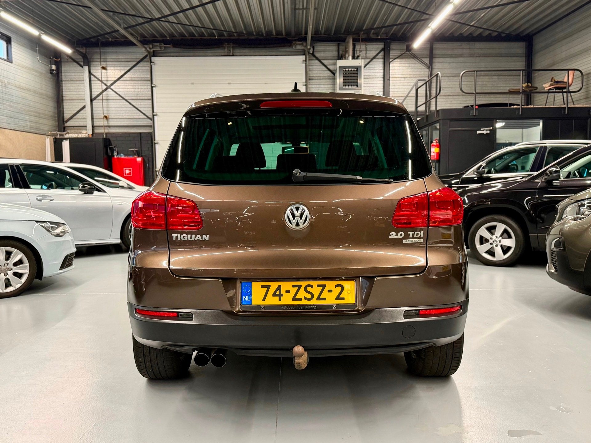 Volkswagen Tiguan 2.0 TDI 4Motion DSG l Panorama l Led l Xen, Auto's, Euro 5, Gebruikt, 4 cilinders, Bruin