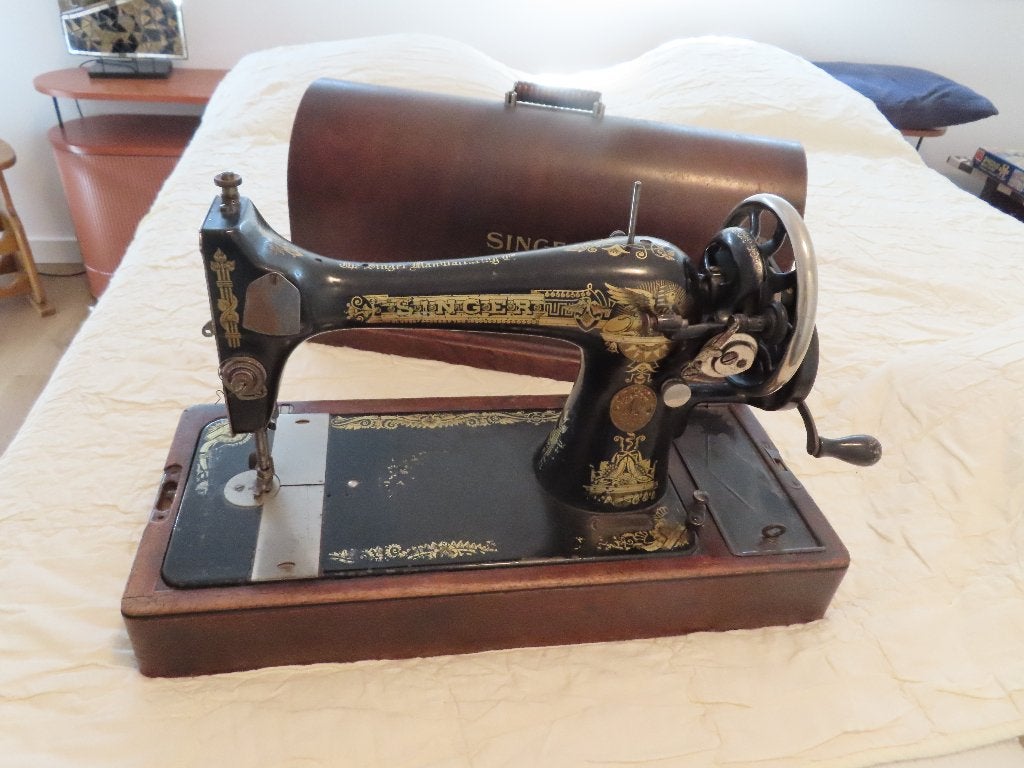 Te koop Singer handslingernaaimachine., Antiek en Kunst, Ophalen