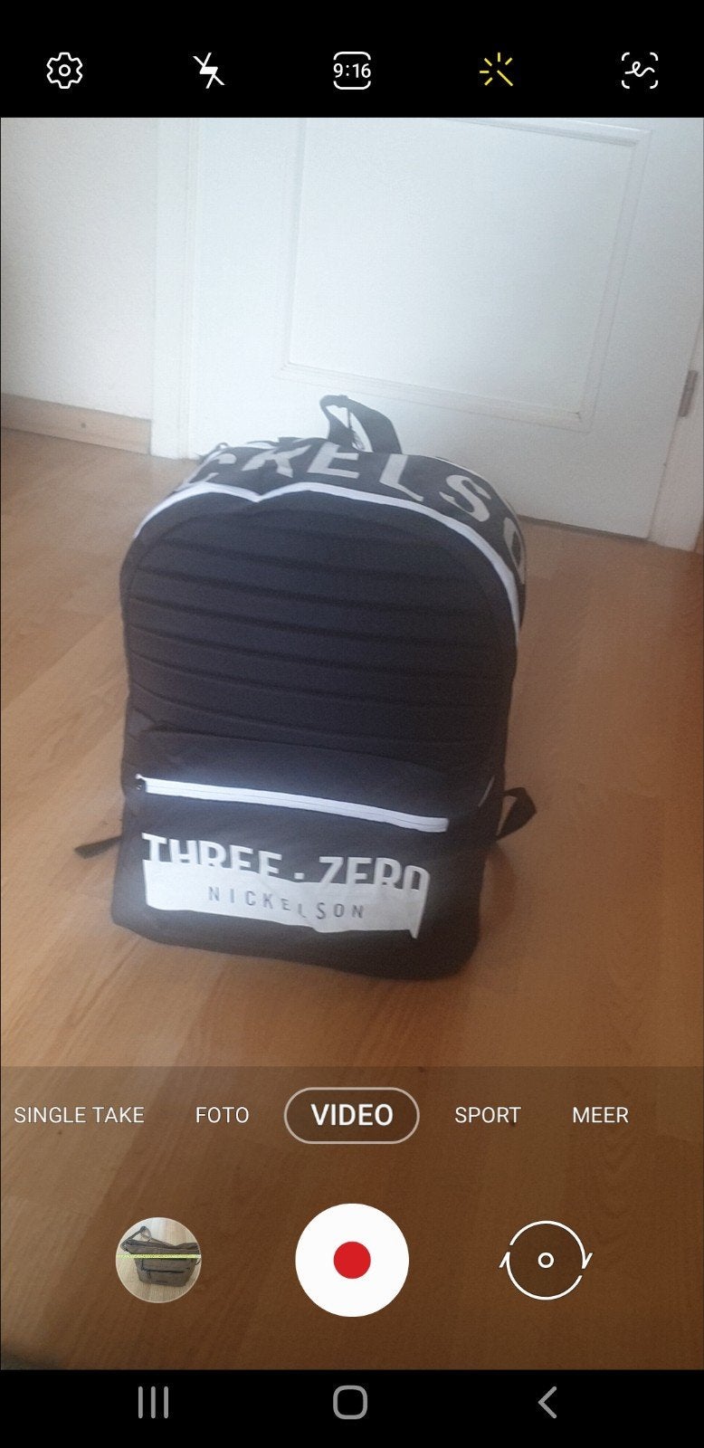 Zwarte rugzak met wit logo - Three.Zero Nickelson, Gebruikt, 25 tot 40 cm, Ophalen of Verzenden, Overige merken