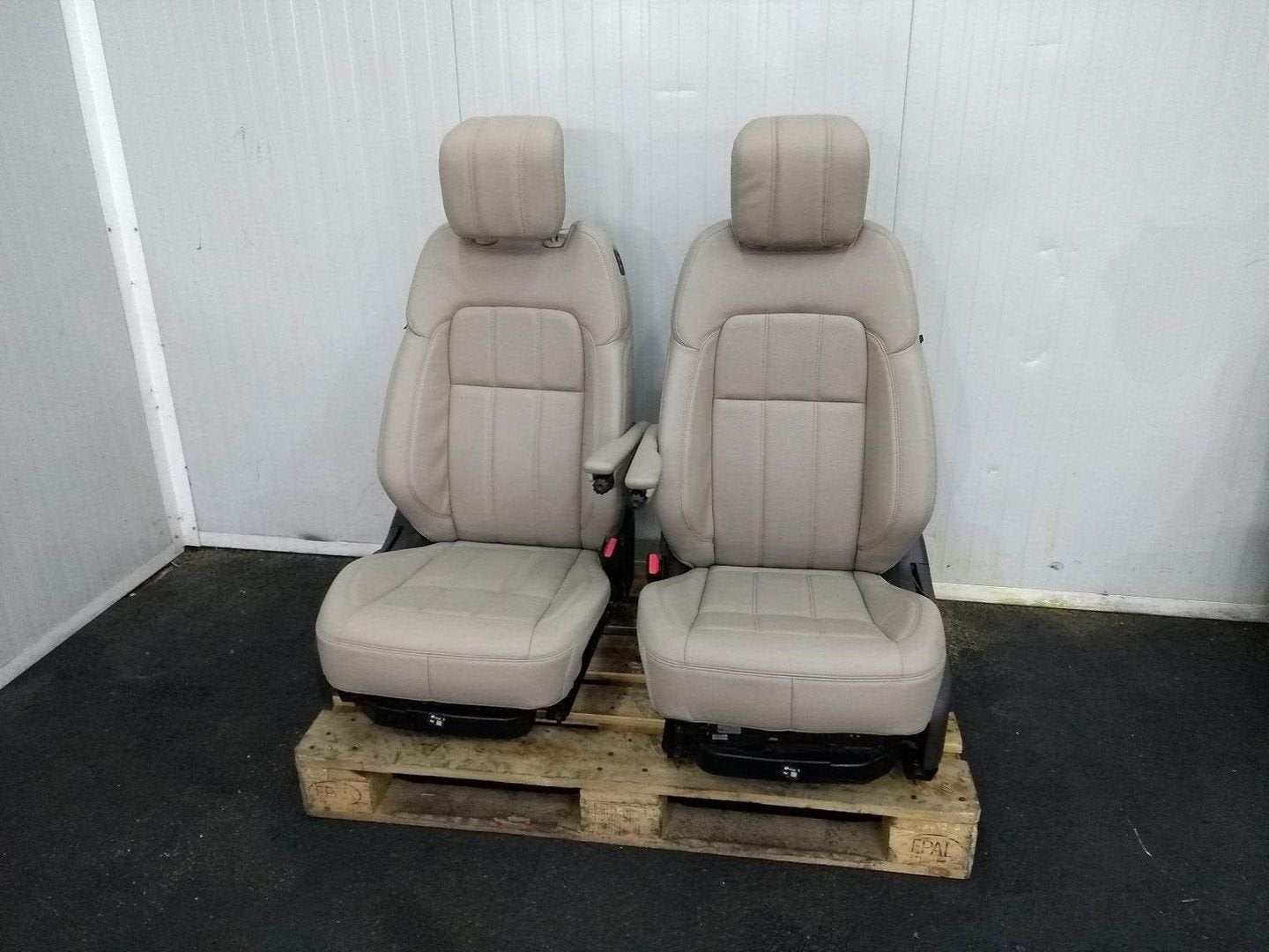 LANDROVER RANGE ROVER SPORT L494 Range Rover Sport 2.0 Si IN, Ophalen of Verzenden, Gebruikt, Stiba lid