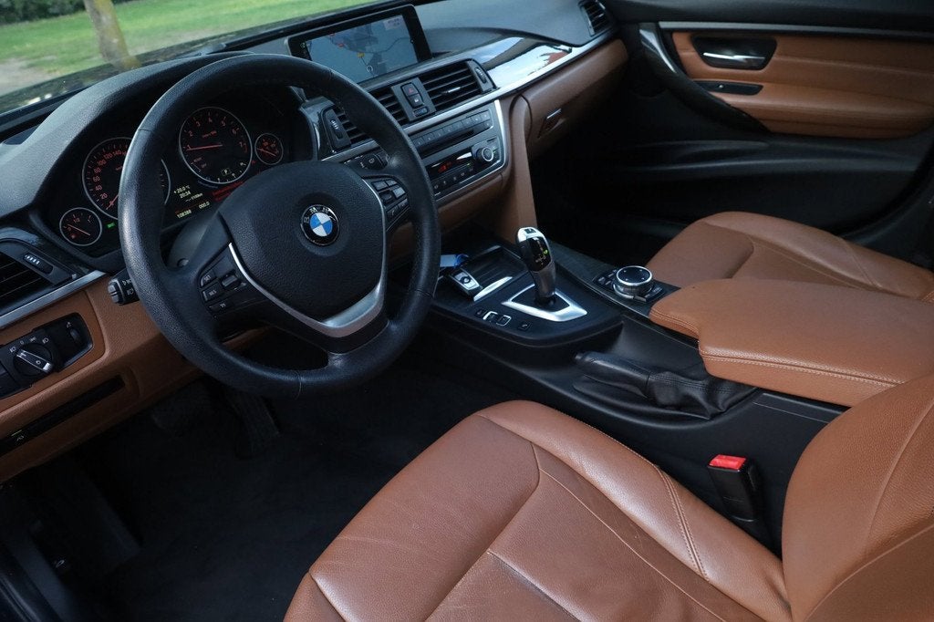BMW 3-serie Touring 328i High Executive Aut. | Panorama | Or, Automaat, 745 kg, Gebruikt, Euro 6