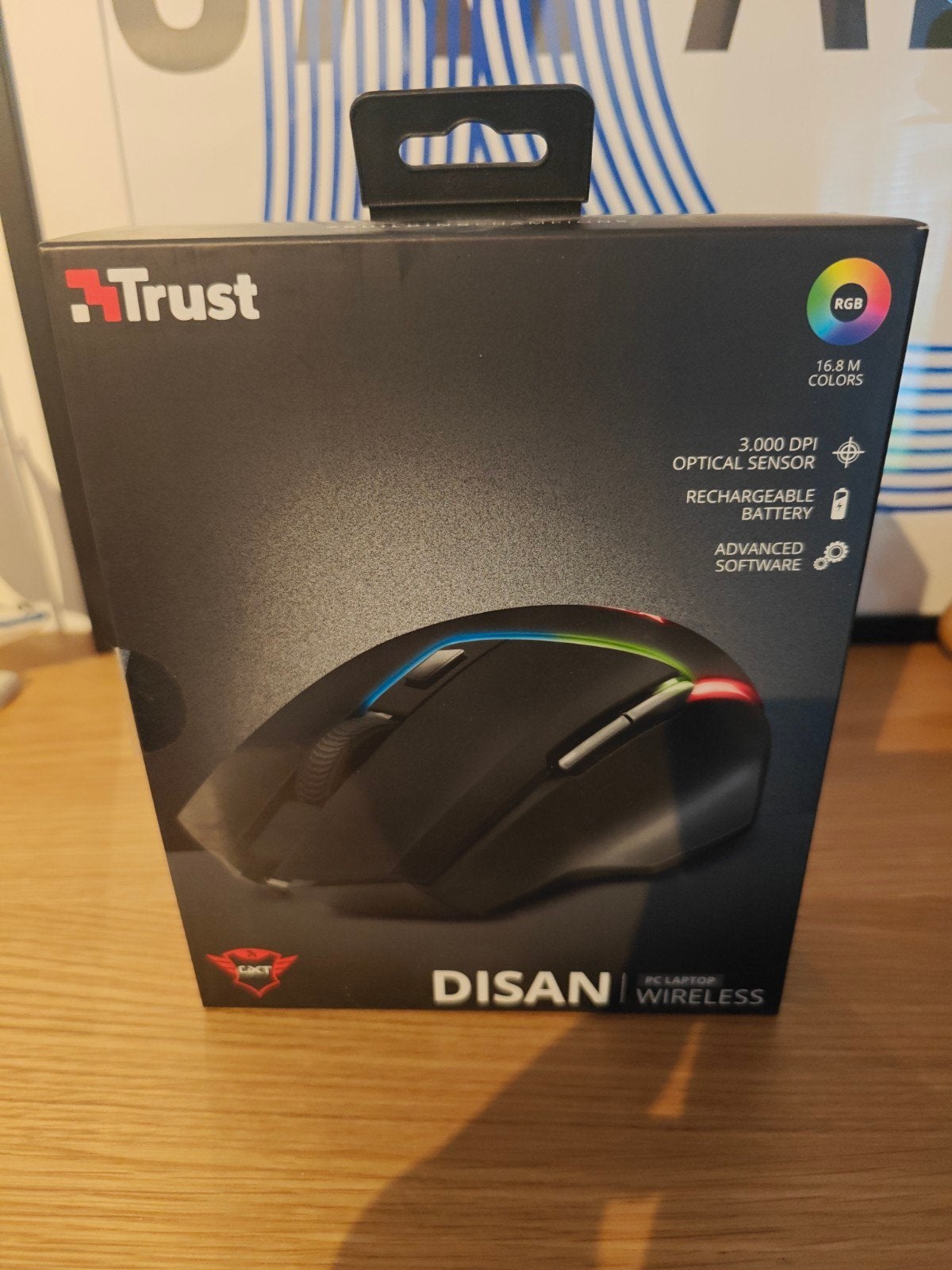 Trust Disan Draadloze Gaming Muis met RGB Verlichting, Rechtshandig, Muis, Gaming muis, Ophalen of Verzenden