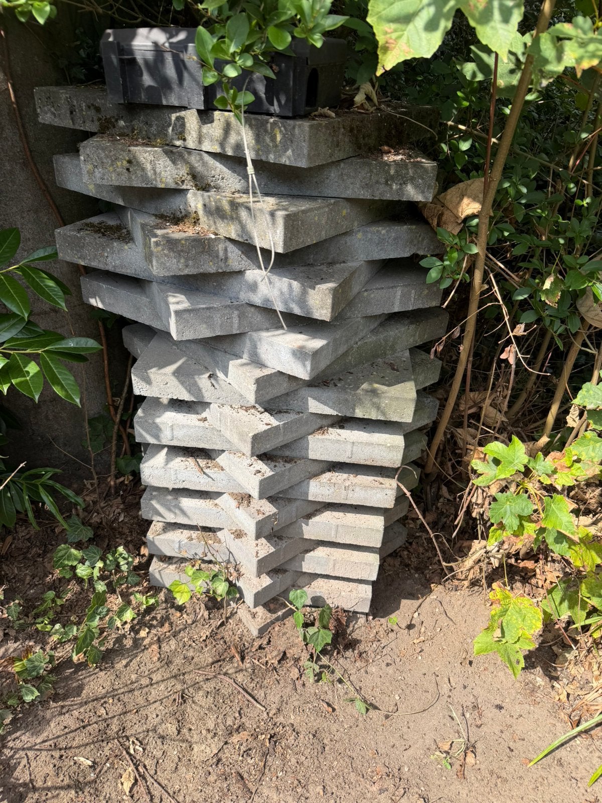 20 stuks Schellevis tegels 60x60 cm – Grijze betontegels, Tuin en Terras, Ophalen, Zo goed als nieuw, Beton, Terrastegels
