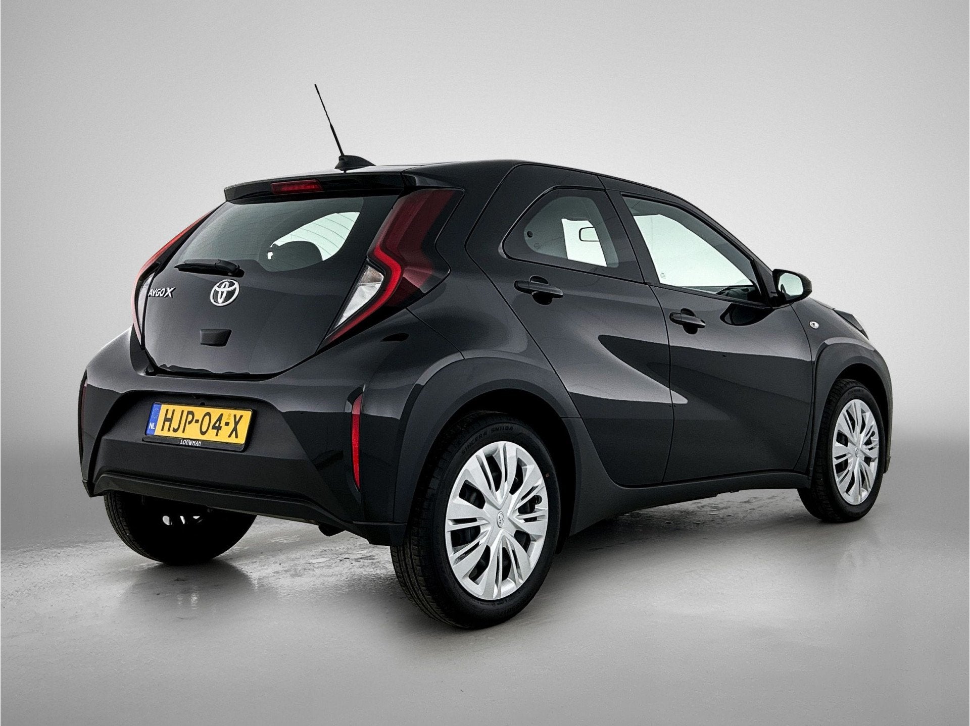 Toyota Aygo X 1.0 VVT-i MT Play | NL dealeronderhouden |, 12 maanden, Stof, Gebruikt, 920 kg