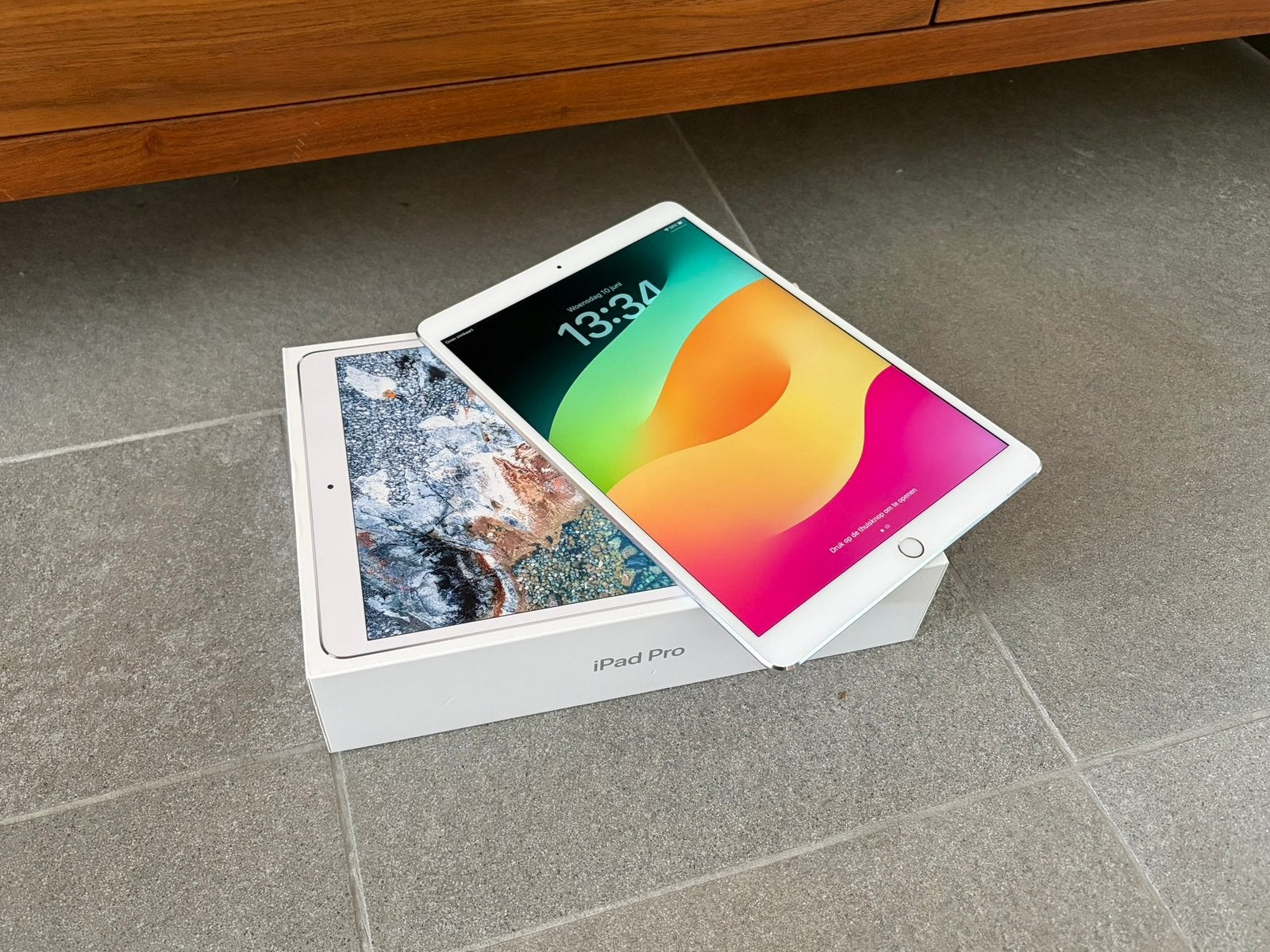 Apple iPad Pro 10.5inch Wi-Fi + Cellular 64GB, Apple iPad, Zo goed als nieuw, 64 GB, Wi-Fi en Mobiel internet