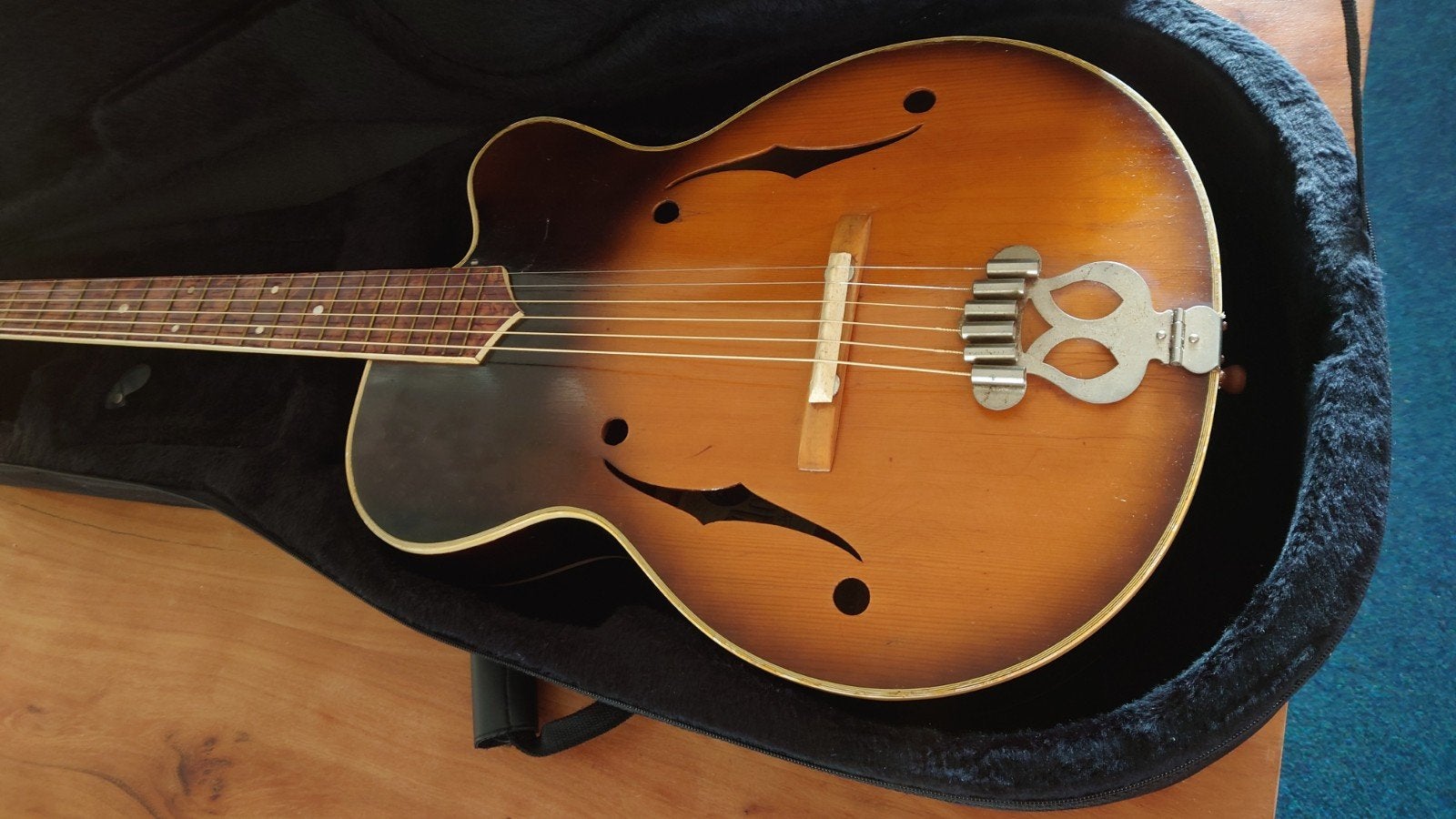 Vintage Morena Archtop Gitaar - New Style No. 54, Muziek en Instrumenten, Verzenden, Gebruikt, Overige typen, Met koffer