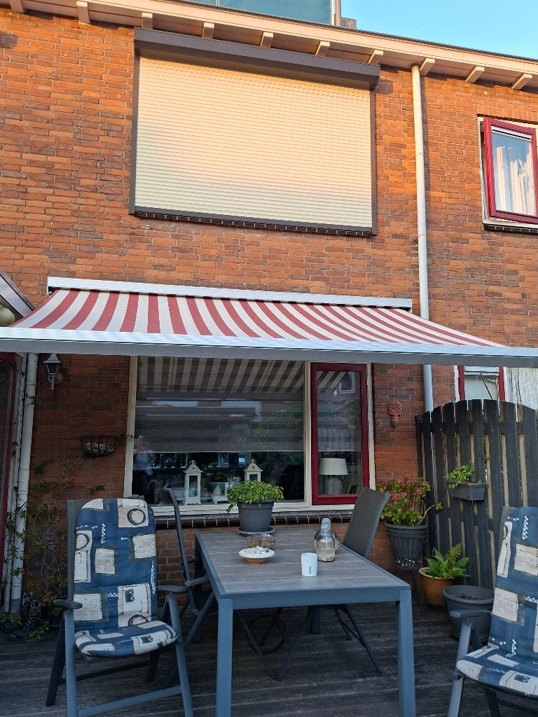 Zonnescherm  electrisch. Knikarm, Tuin en Terras, Zonneschermen, Ophalen, Gebruikt, Elektrisch, 150 tot 300 cm