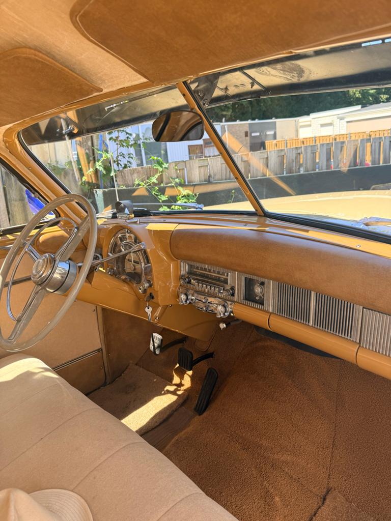 Chrysler Windsor deluxe 1951 Beige, Auto's, Chrysler, Beige, Particulier, Geïmporteerd, 1768 kg