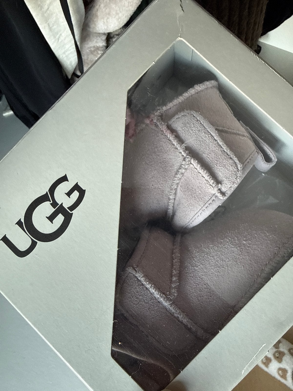 Nieuwe UGG Baby Classic Ultra Mini - Maat 02/03, Ophalen of Verzenden, Nieuw, Jongen of Meisje