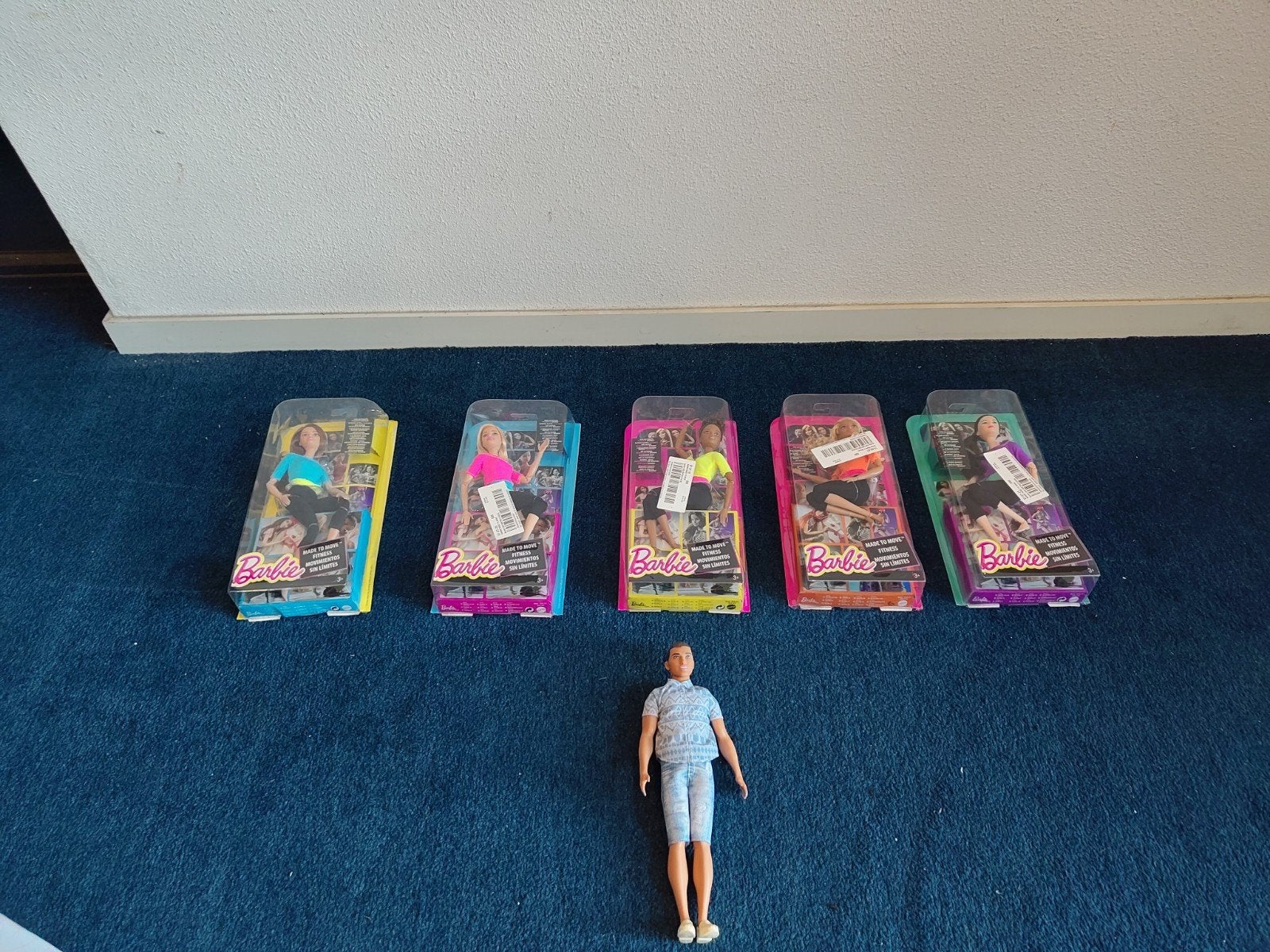 Barbie Made to Move Poppen Set met Bonus Ken Pop, Ophalen of Verzenden, Nieuw, Barbie