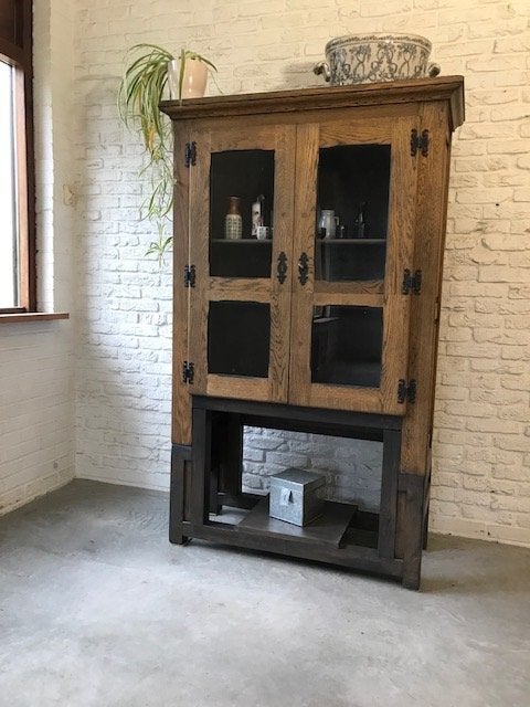 Vitrinekast, Met deur(en), Eikenhout, Zo goed als nieuw, 150 tot 200 cm