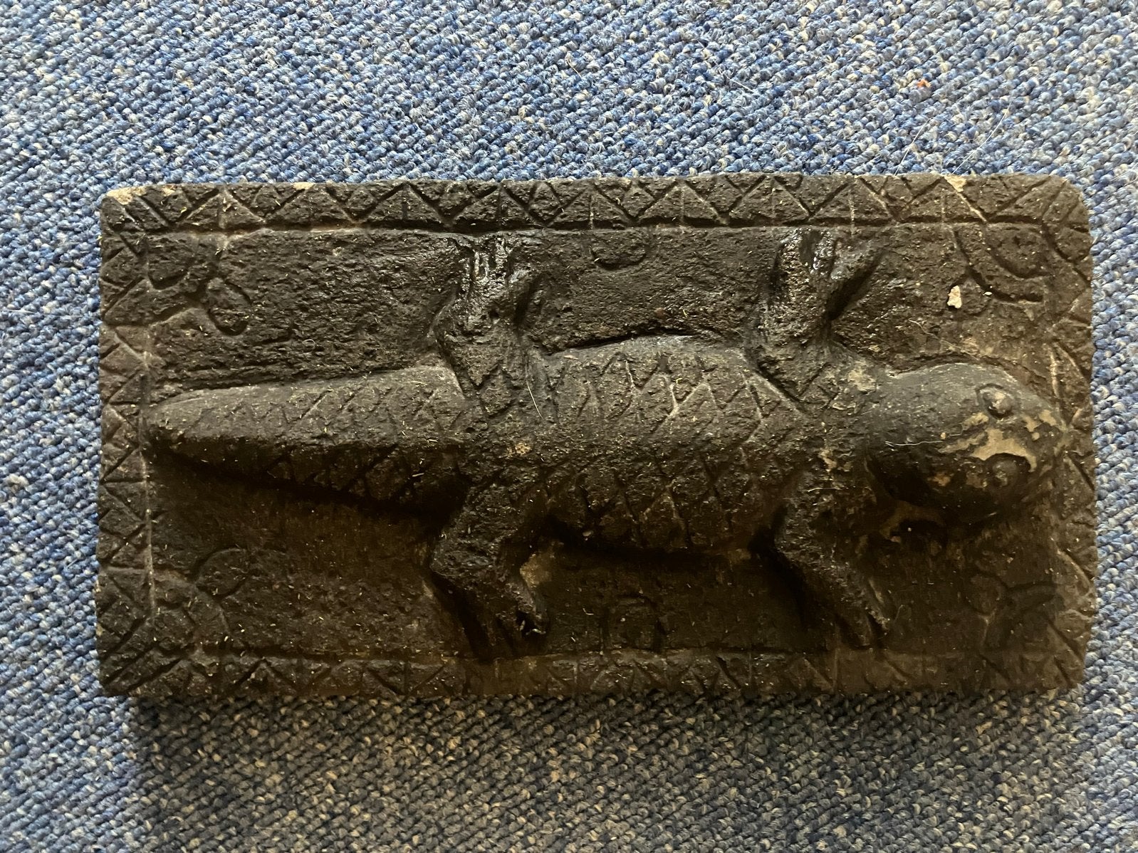 Antraciet stenen gekko - decoratie uit Indonesië, Steen/keramiek, Overige typen, Indonesië, Handgemaakt